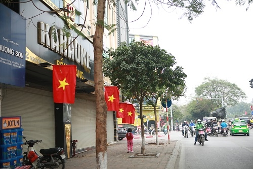 hang-quan-o-Ha-Noi-dong-cua (24)
